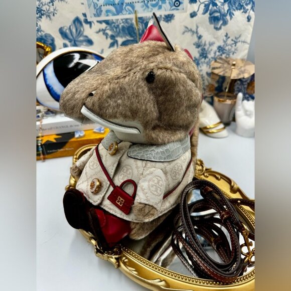 🆕 TORY BURCH 🧿 NWOT CNY 2024 Year of the Dragon - Mini Dragon Crossbody - AUTH - Picture 4 of 16